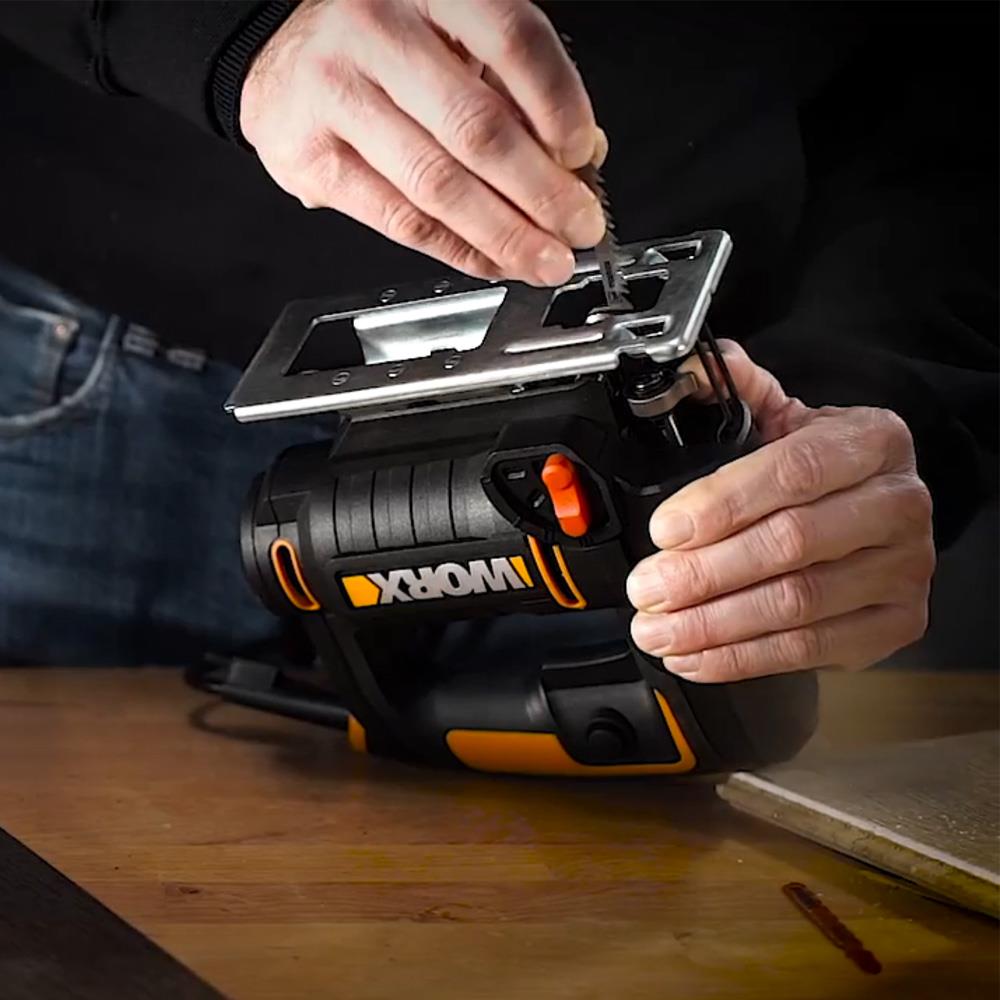 WORX%20WX477.1%20550Watt%20Profesyonel%20Dekupaj%20Testere