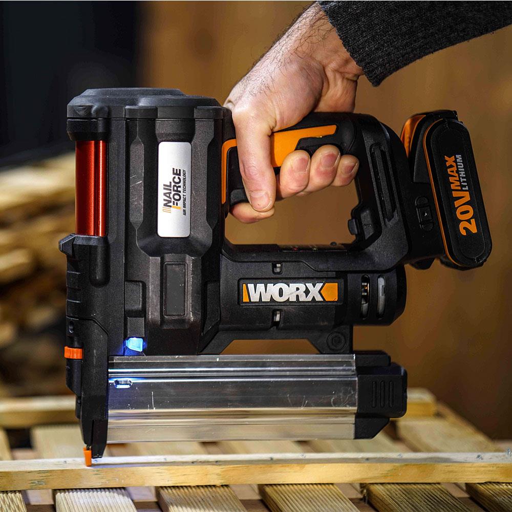 WORX%20WX840%2020Volt/2.0Ah.%20Li-ion%20Şarjlı%20Prof.%2016-40mm%20Zımba%20ve%2015-50mm%20Çivi%20Çakma%20Yedek%20Zımba%20ve%20Çivi