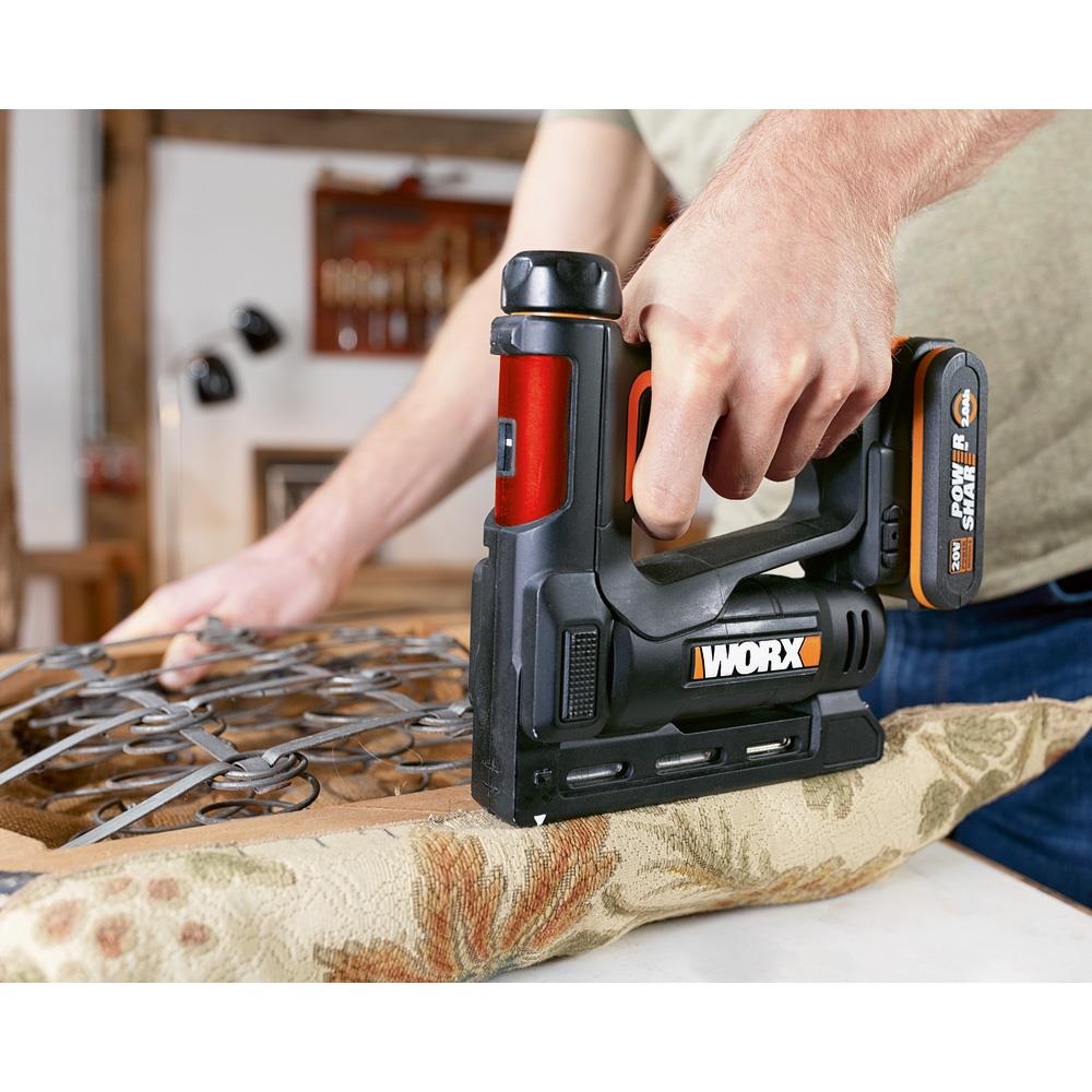 WORX%20WX843%2020Volt/2.0Ah.%20Li-ion%20Şarjlı%20Profesyonel%206-14mm%20Zımba%2015mm%20Çivi%20Çakma%20ve%20Yedek%20Zımba/Çivi